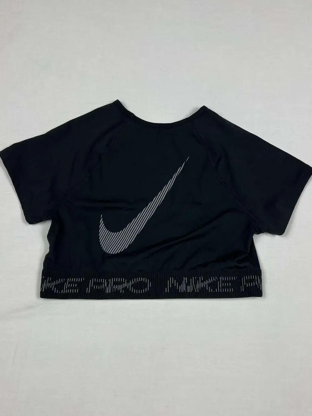 Nike clean black